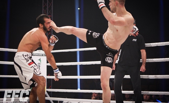 Luka Jelcic also ends with forearm fracture at FFC 14!